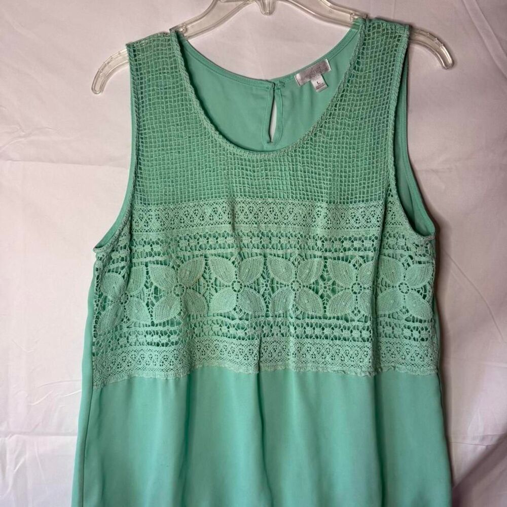 Charming-charlie Women's Green and Blue Vest